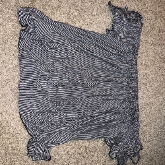 Off the shoulder tie-sleeve top - Picture 4 of 4